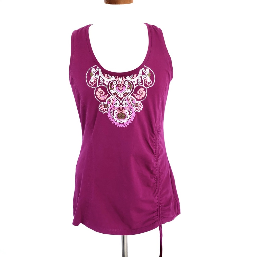 Athleta sleeveless top